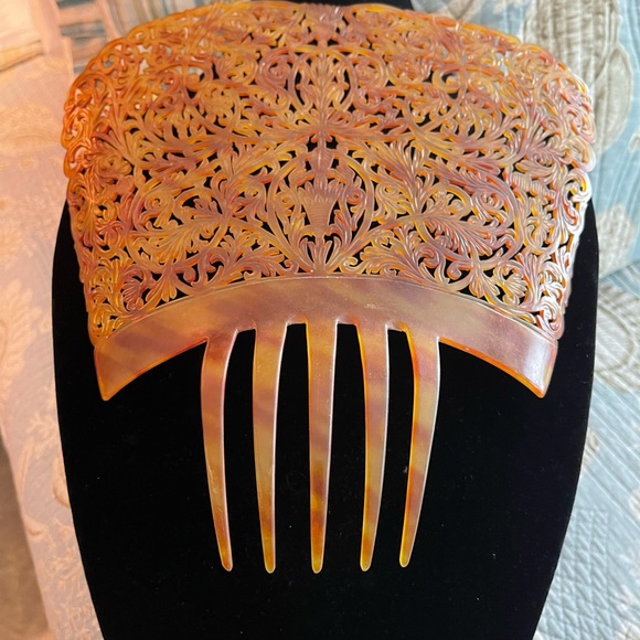Vintage mantilla faux tortoise hair comb